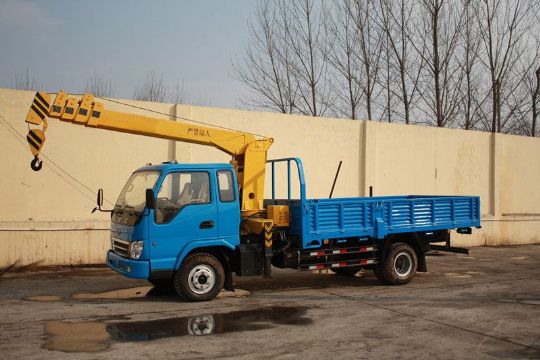 點擊查看詳細信息<br>標題：國四5噸隨車吊 閱讀次數(shù)：3156