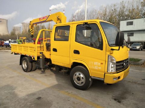 點擊查看詳細(xì)信息<br>標(biāo)題：凱馬雙排隨車吊 閱讀次數(shù)：1916
