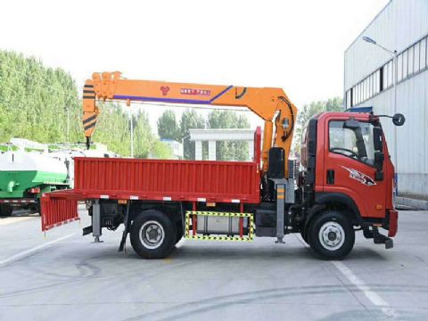 點擊查看詳細(xì)信息<br>標(biāo)題：4噸重汽王牌隨車吊 閱讀次數(shù)：1908